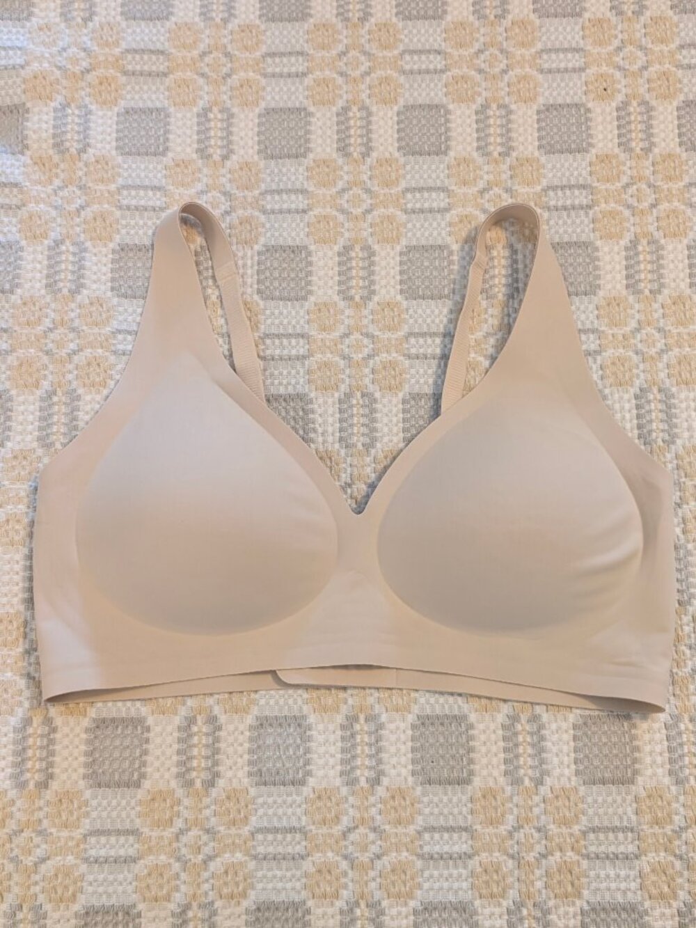 OEAK Women's Jelly Bra Wireless Seamless Tshirt Deep V Size L Beige